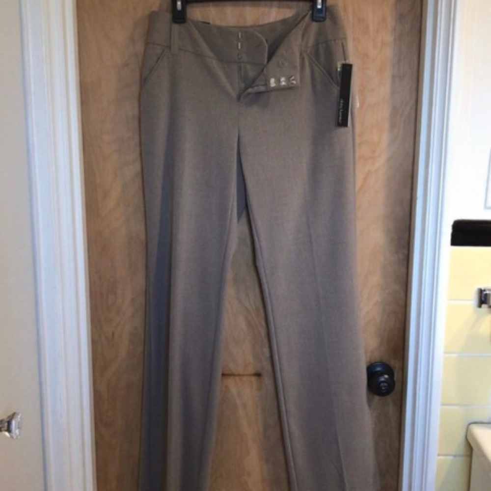 NWT Daisy Fuentes Dress Slacks Pants - Size 6